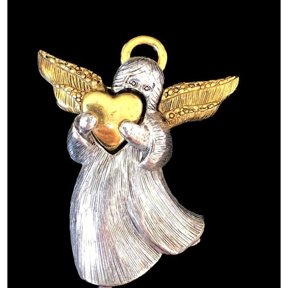 Vintage Signed LC Two Tone Gold & Silver Tone Angel Holding A Heart Halo Brooch - Picture 2 of 6